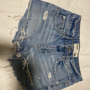 Women’s high rise shorts